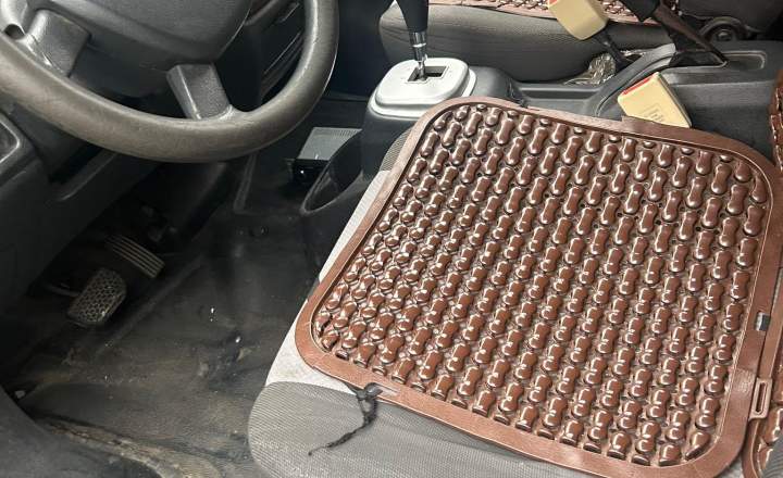 长安凯程 长安睿行EM60 2022款 纯电动厢式运输车4525车长平顶背掀门2座60kW 41.86kWh