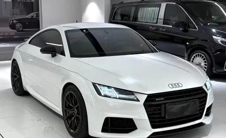 奥迪 TT 2017款 TT Coupe 45 TFSI quattro