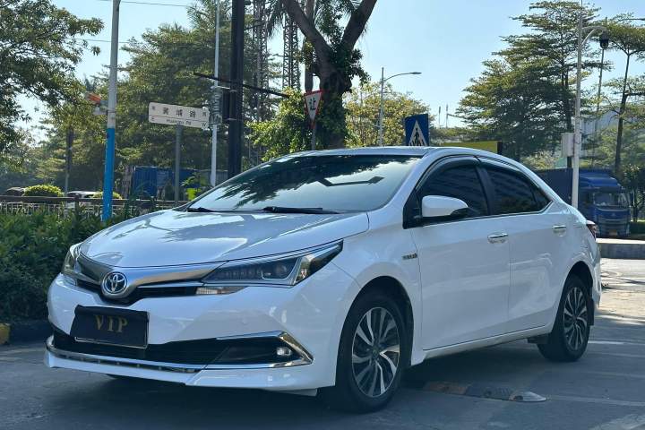 丰田 卡罗拉 2018款 双擎 1.8L ECVT智尚版