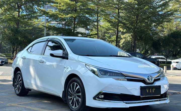 丰田 卡罗拉 2018款 双擎 1.8L ECVT智尚版