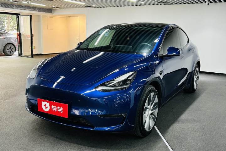 特斯拉 Model Y 标准续航后驱版