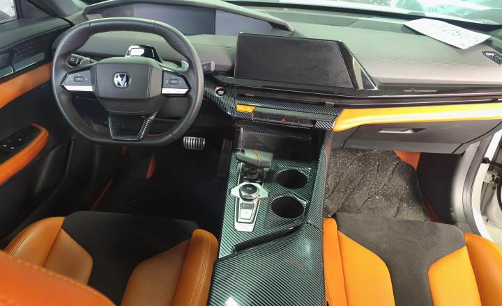 长安 UNIV 2023款 2.0T 锋速版