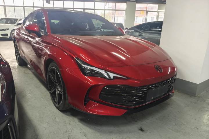名爵 MG7 2.0T 自动猎美奢享版