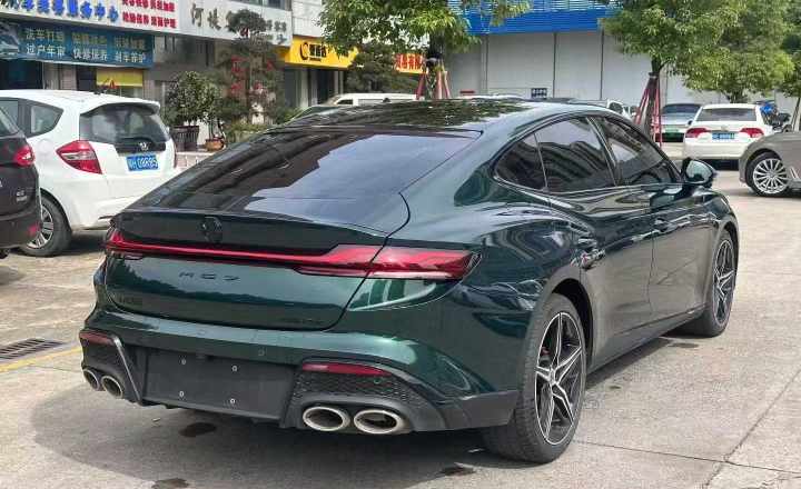 名爵 MG7 2023款 2.0T 自动Trophy+激擎耀世版