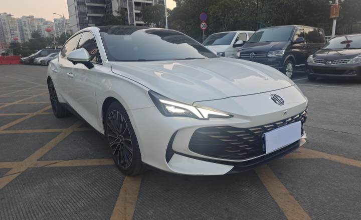 名爵 MG7 2025款 1.5T 300 DCT优雅版