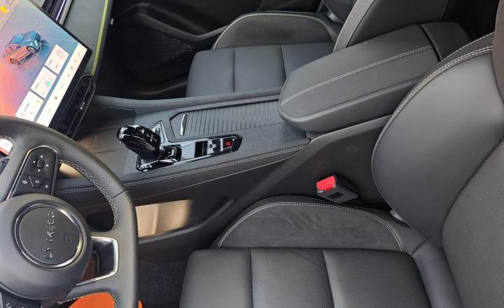 领克 03 2025款 1.5TD DCT冠军版Plus