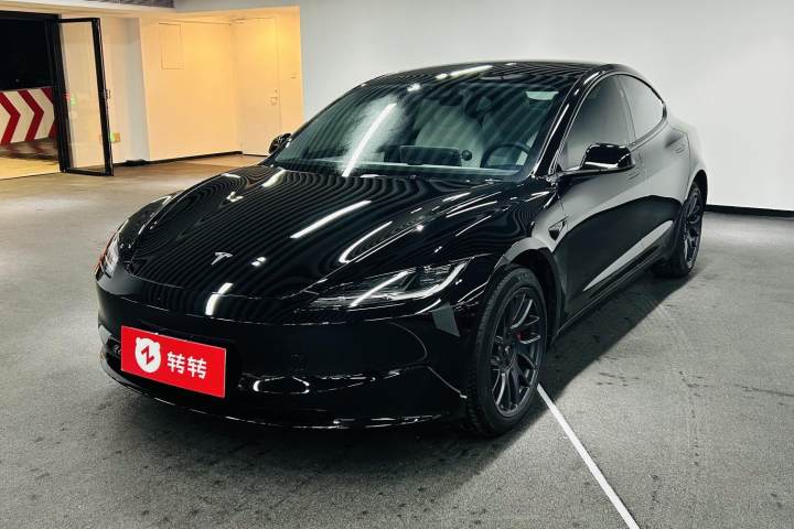 特斯拉 Model 3 后轮驱动版