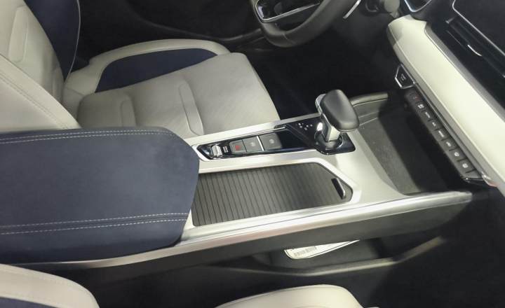 吉利汽车 星瑞 2023款 2.0TD 尊贵型