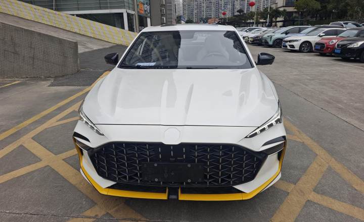 名爵 MG6 2021款 Pro 1.5T 自动Trophy智驾旗舰版