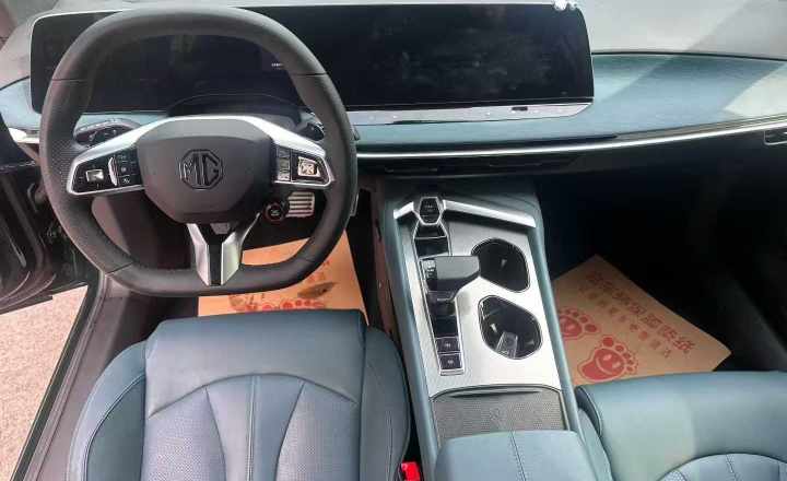 名爵 MG7 2023款 2.0T 自动Trophy+激擎耀世版