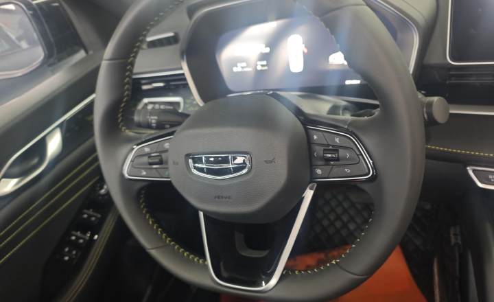 吉利汽车 星瑞 2025款 东方曜 1.5TD 昆仑版