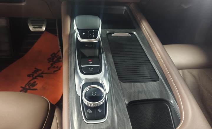 奇瑞 艾瑞泽8 2024款 高能版 2.0T DCT御