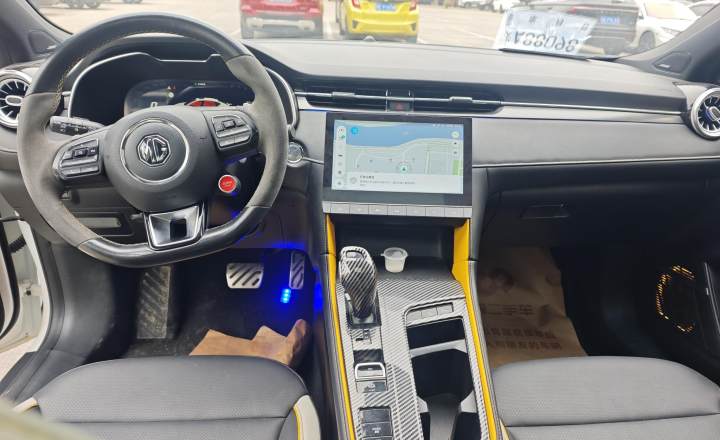 名爵 MG6 2021款 Pro 1.5T 自动Trophy智驾旗舰版