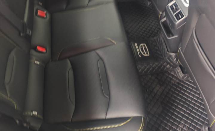 吉利汽车 星瑞 2025款 东方曜 1.5TD 昆仑版