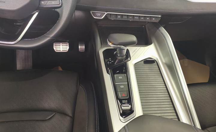 吉利汽车 星瑞 2023款 2.0TD 尊贵型