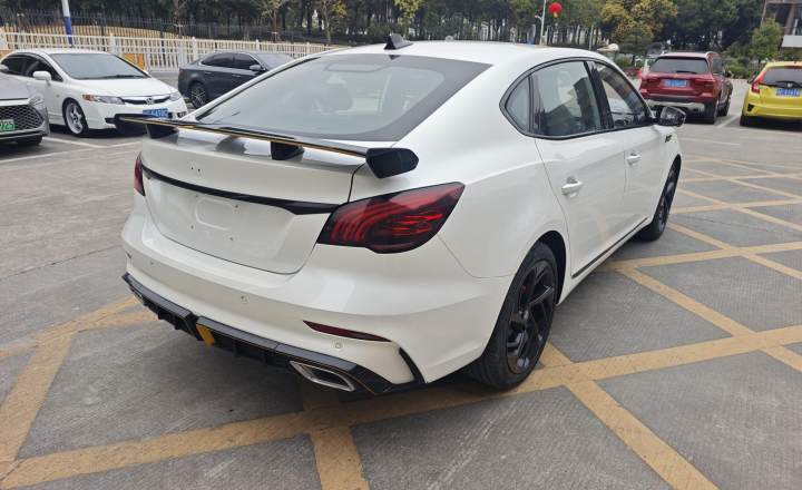 名爵 MG6 2021款 Pro 1.5T 自动Trophy智驾旗舰版