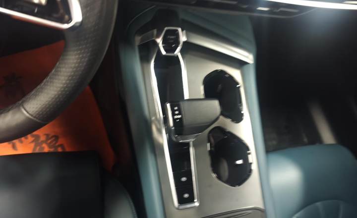 名爵 MG7 2025款 2.0T Trophy+ 超级智驾版