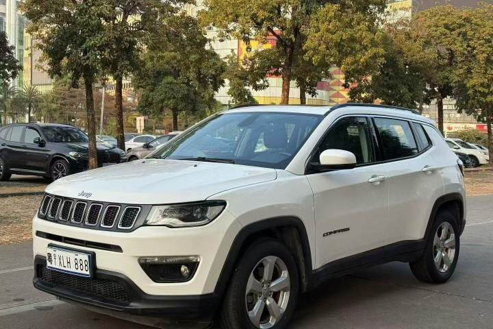 Jeep 指南者 200T 自动家享版