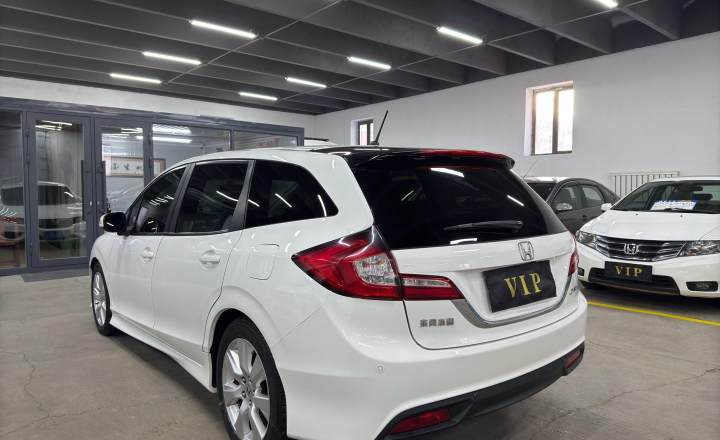 本田 杰德 2014款 1.8L 自动舒适精英版 5座