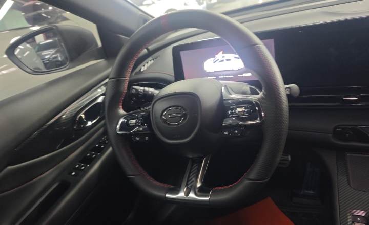 广汽传祺 影豹 2023款 270T DCT J15版