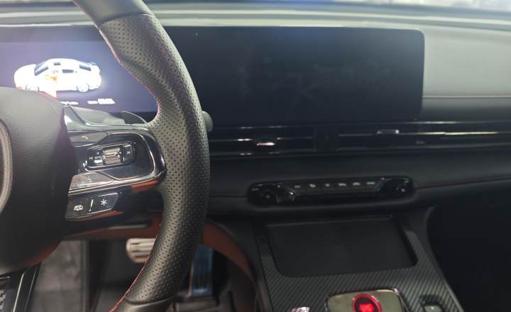 广汽传祺 影豹 2023款 270T DCT J15版