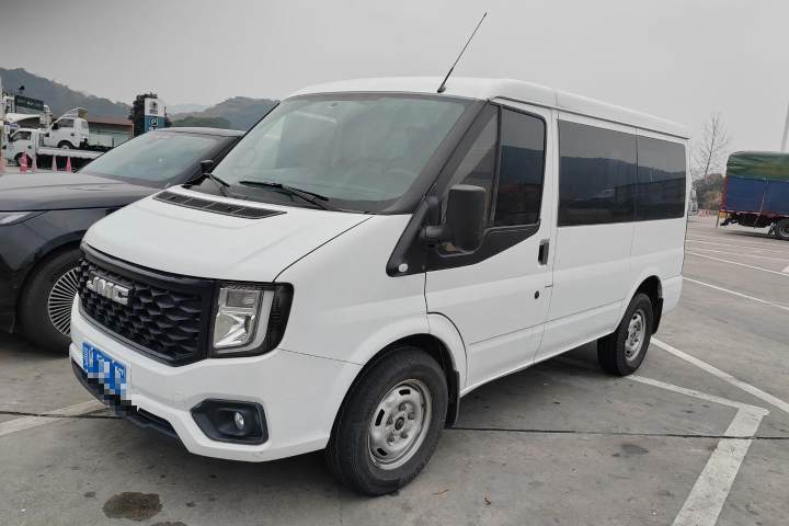 江铃 福顺 2.0T  手动柴油短轴低顶商运型多功能乘用车5座（双开尾门）