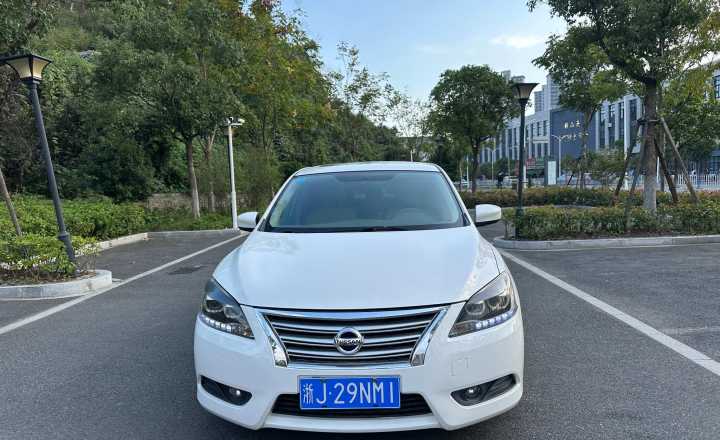 日产 轩逸 2014款 1.6XV CVT尊享版