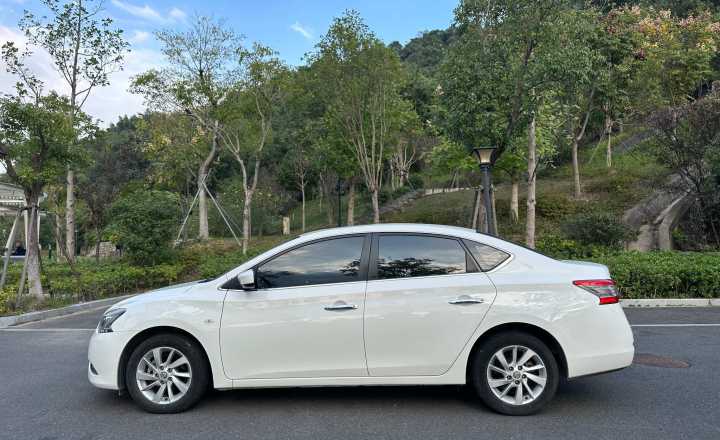 日产 轩逸 2014款 1.6XV CVT尊享版