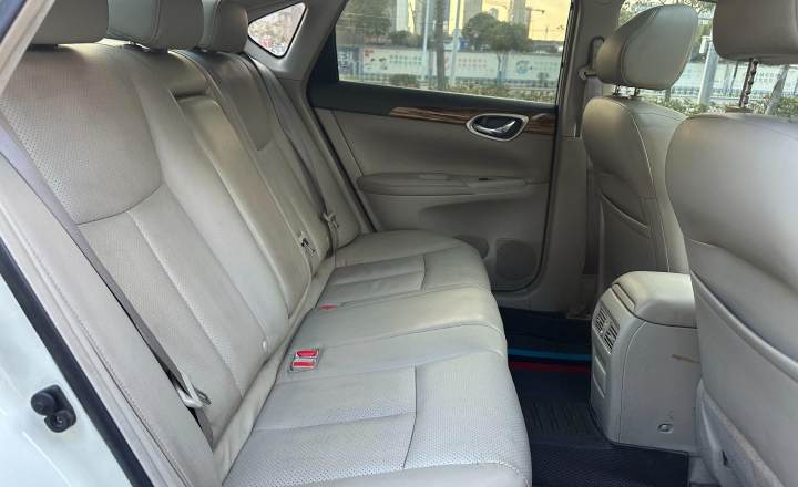 日产 轩逸 2014款 1.6XV CVT尊享版