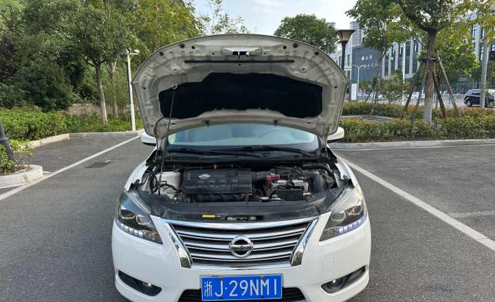 日产 轩逸 2014款 1.6XV CVT尊享版