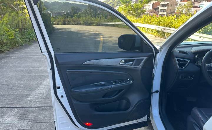 长安 CS75 2017款 尚酷版 1.5T 自动锋享型