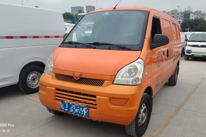 五菱汽车 五菱荣光 1.5L加长标准型封窗车空调版2座L3C