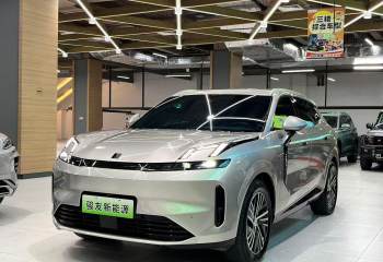领克 08 EMP 2025款 120km 长续航Pro
