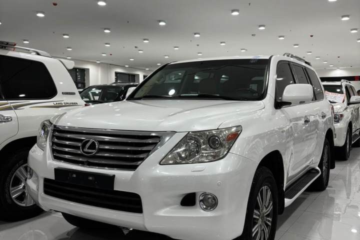 雷克萨斯 LX 570