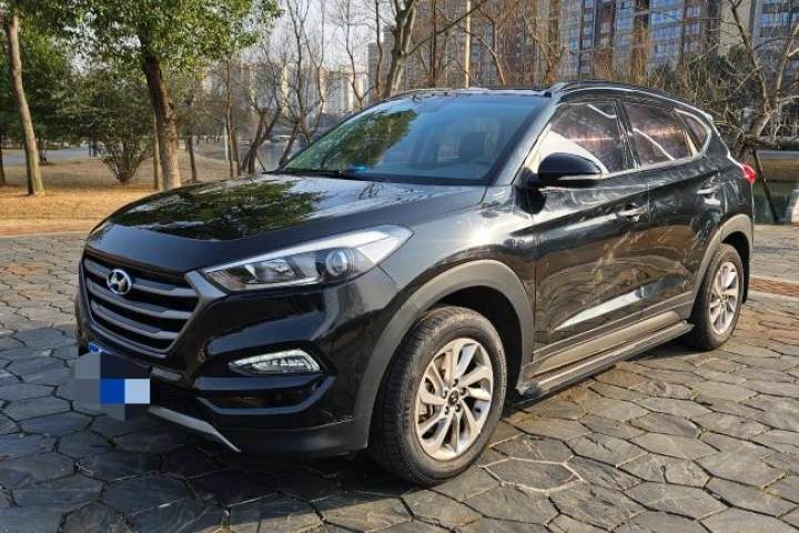 现代 途胜 1.6T 双离合两驱智能型