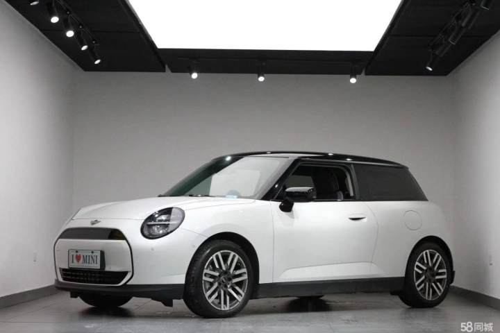 MINI 电动 COOPER 2024款 456km COOPER E 经典派