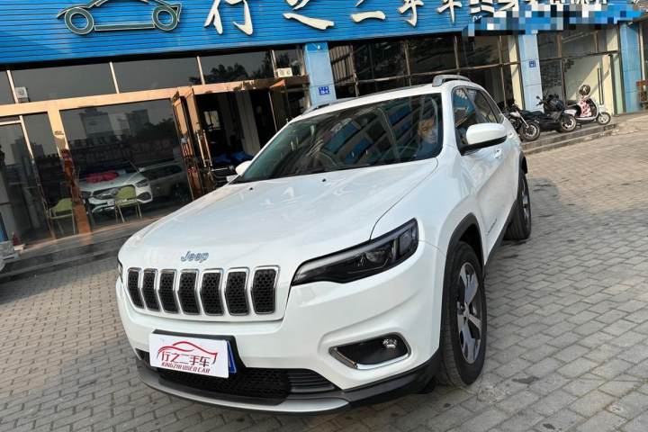 Jeep 自由光 2.0T 两驱领先版