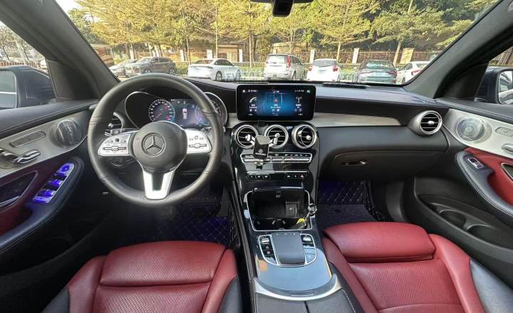 奔驰 GLC 2020款 GLC 300 L 4MATIC 豪华型