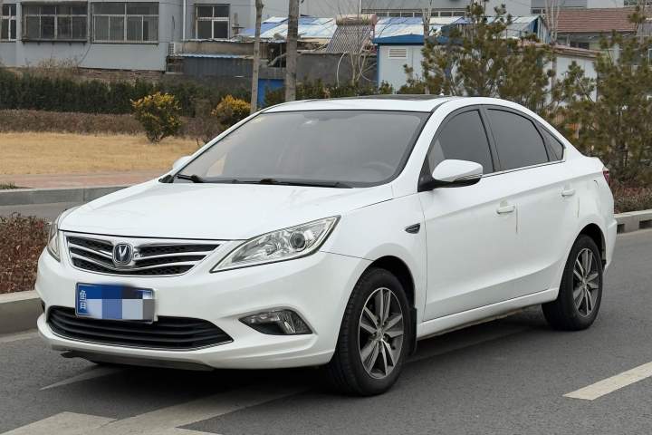长安 逸动 蓝动版 1.6L 手动领航型