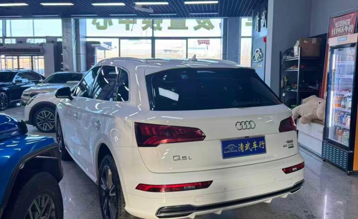 奥迪 Q5L 2020款 45 TFSI 尊享时尚型
