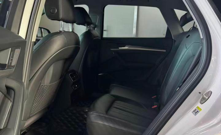 奥迪 Q5L 2020款 45 TFSI 尊享时尚型