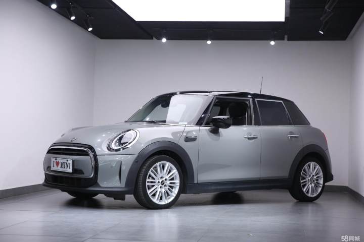 MINI 2022款 改款 1.5T COOPER 经典派 五门版