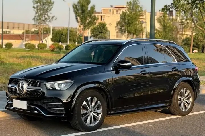 奔驰 GLE 2023款 GLE 350 4MATIC 时尚型