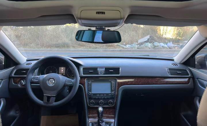 大众 帕萨特 2011款 1.8TSI DSG御尊版