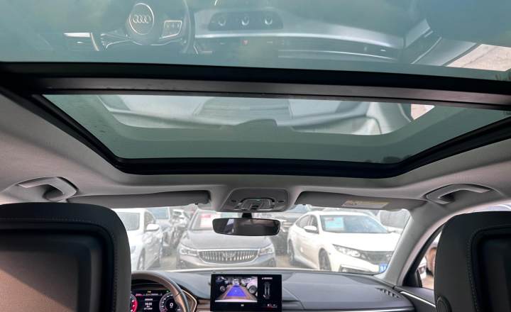 奥迪 A4L 2023款 40 TFSI 时尚动感型