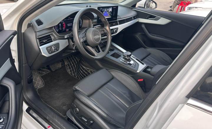 奥迪 A4L 2023款 40 TFSI 时尚动感型