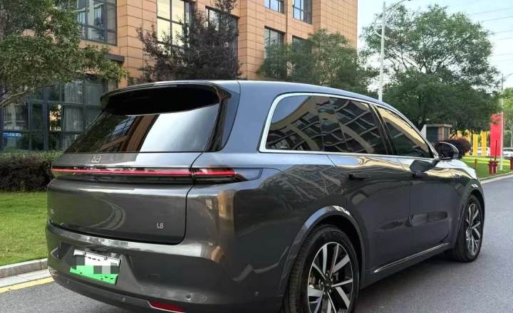 理想汽车 理想L8 2023款 Pro