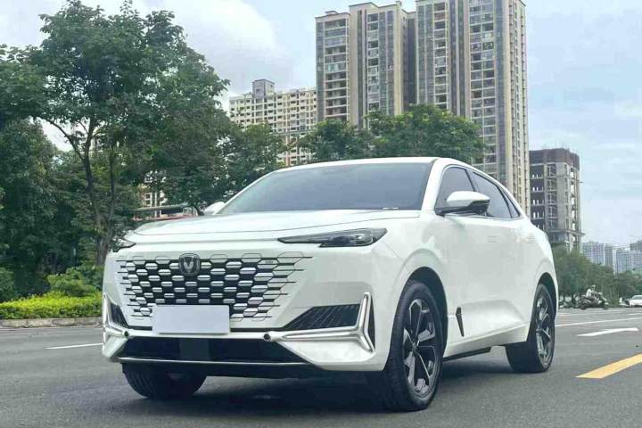 长安 UNI-K 智电iDD 智电iDD 1.5T 135km智趣型