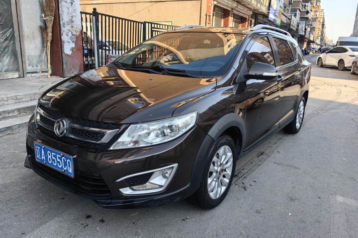 东风风神 AX3 1.5L 自动尚酷型