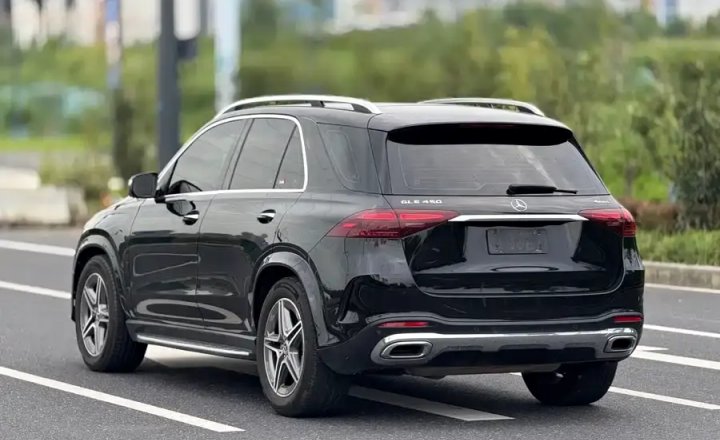 奔驰 GLE 2024款 GLE 450 4MATIC 时尚型